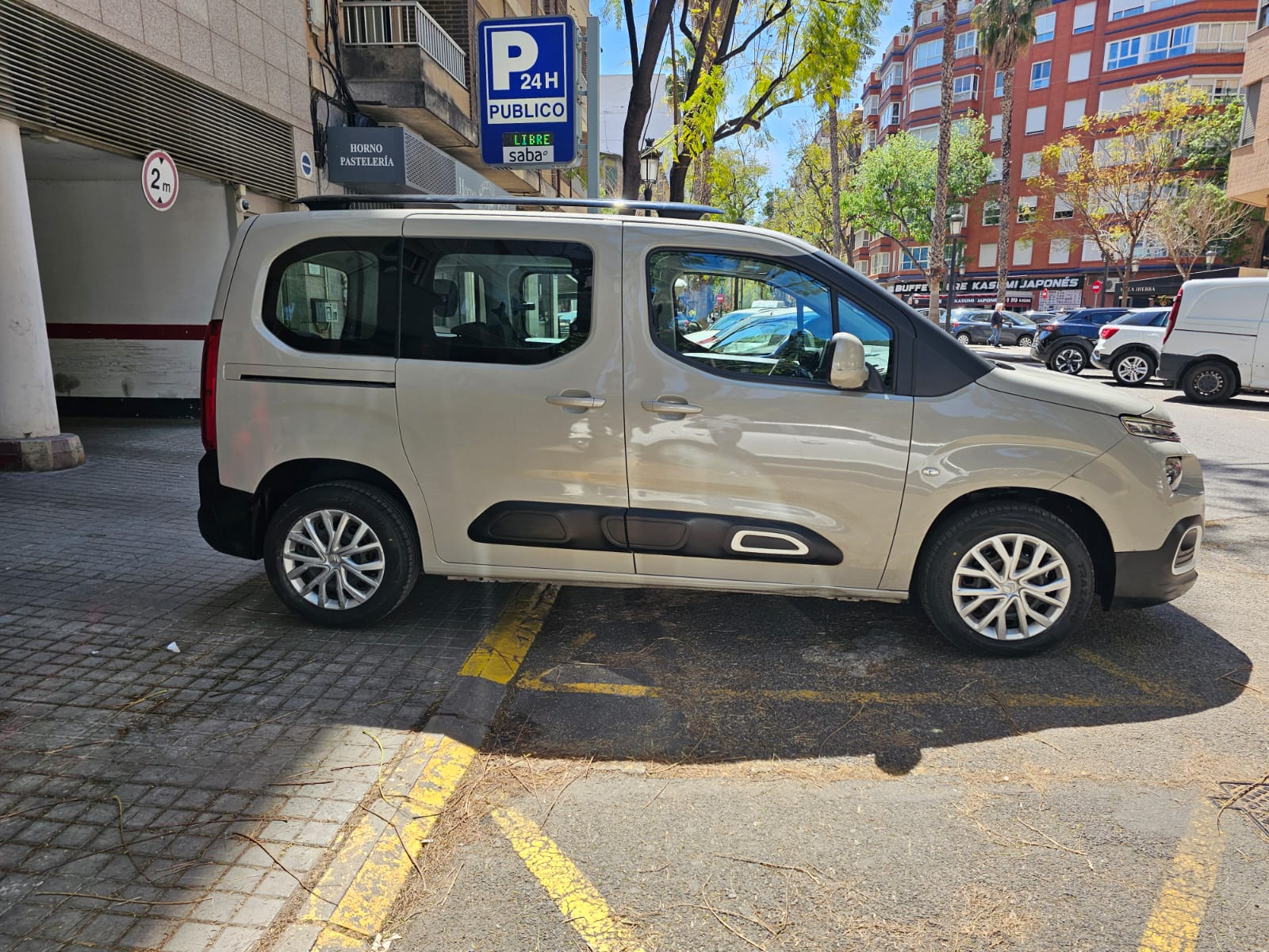 Miniatura 6 de CITROEN BERLINGO