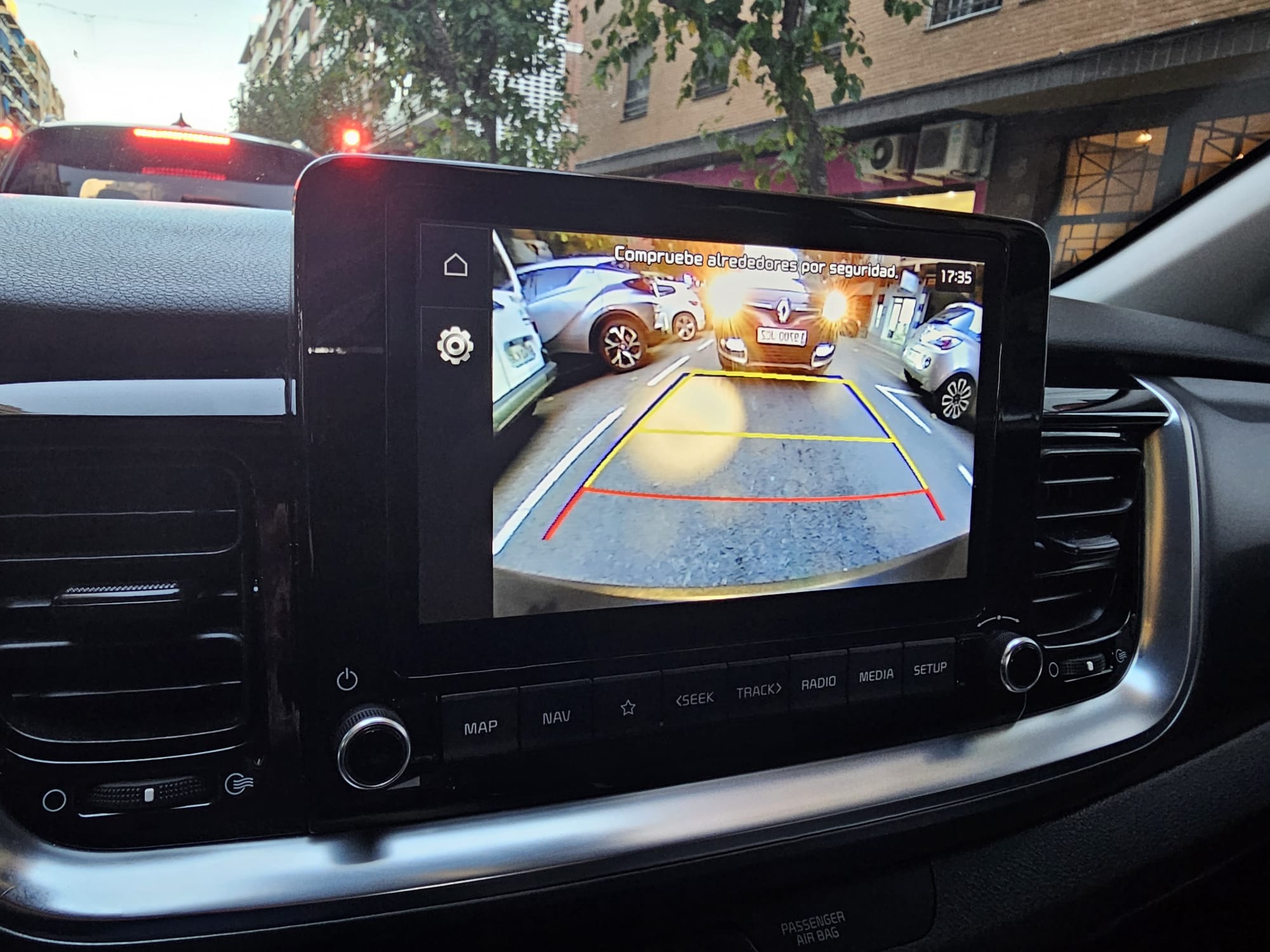 Miniatura 10 de KIA STONIC