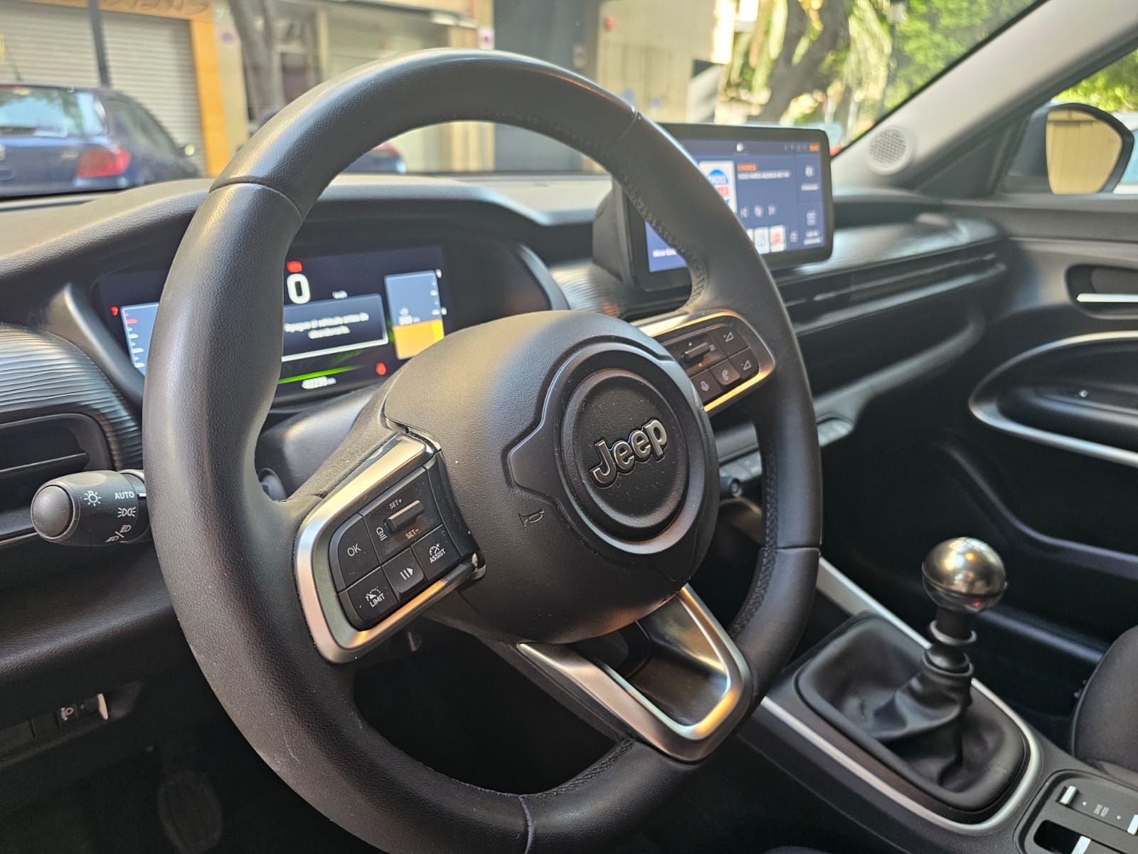 Miniatura 5 de JEEP AVENGER