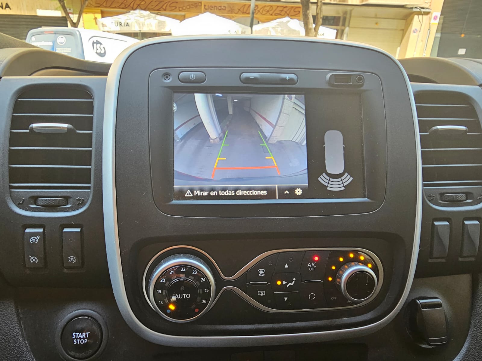 Miniatura 10 de NISSAN NV300